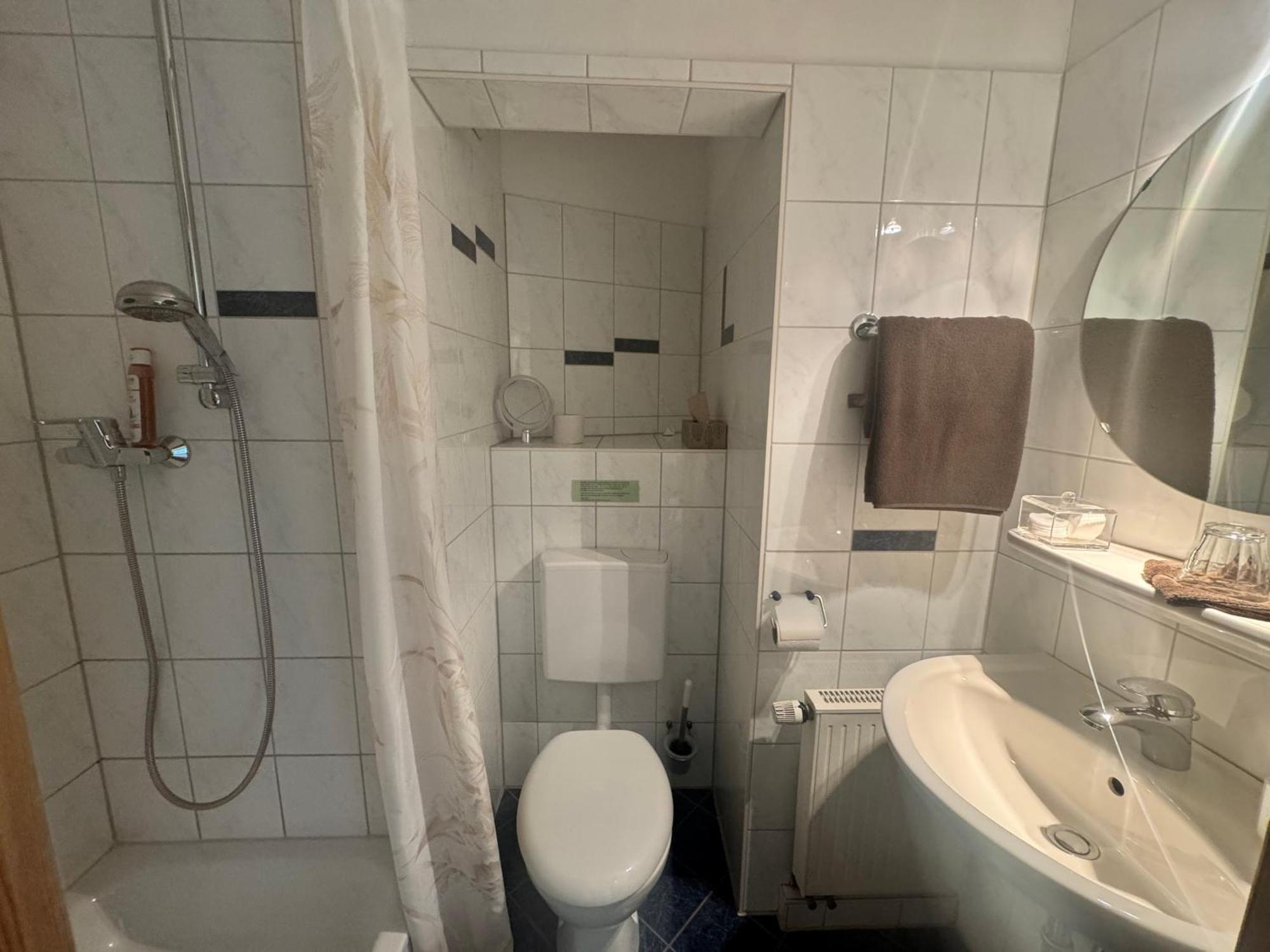 Hotel Gruenwald أنسباخ المظهر الخارجي الصورة