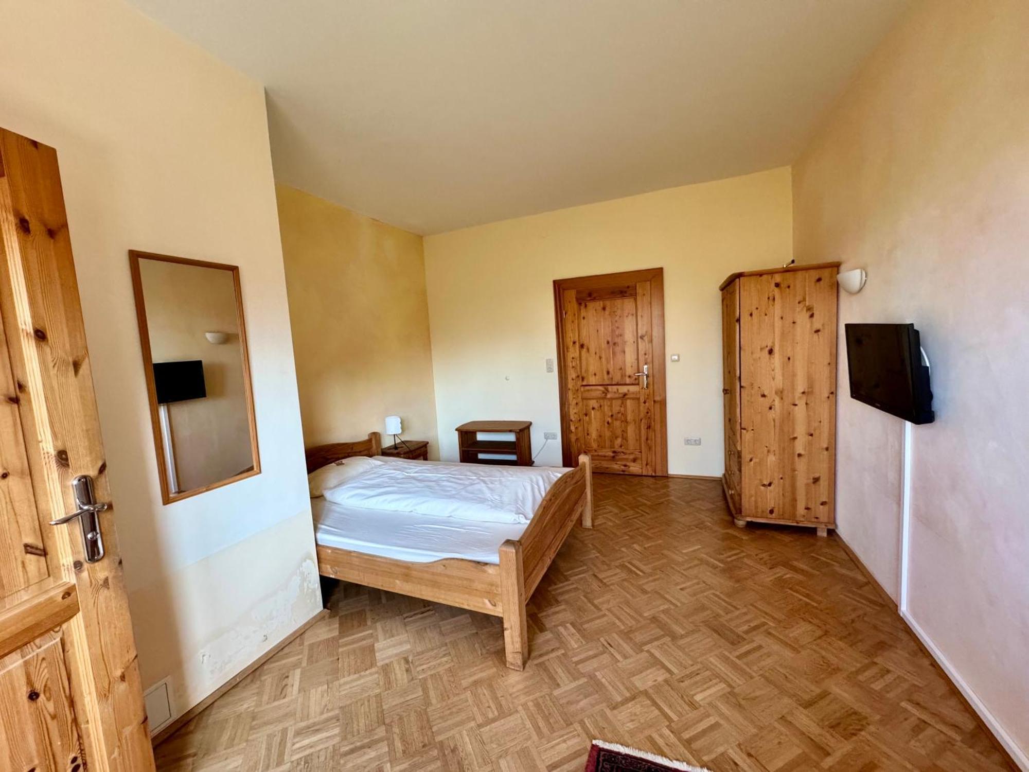 Hotel Gruenwald أنسباخ المظهر الخارجي الصورة